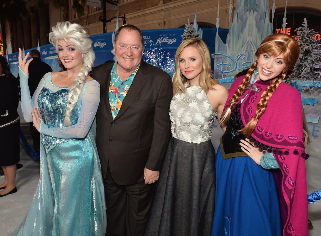 Frozen Fans Shocked to See Who is Voice of Anna as Kristen Bell Joins TikTok Duo for a Duet