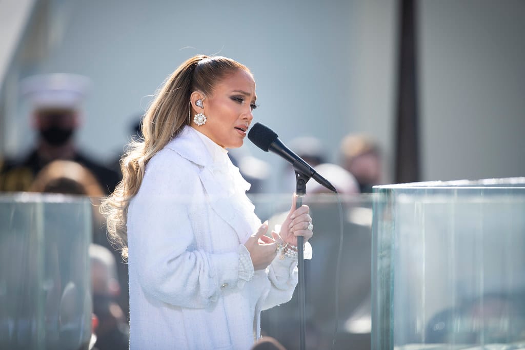 Jennifer Lopez campaigned for Kamala Harris in Las Vegas on Thursday: 'Let's Get Loud!'